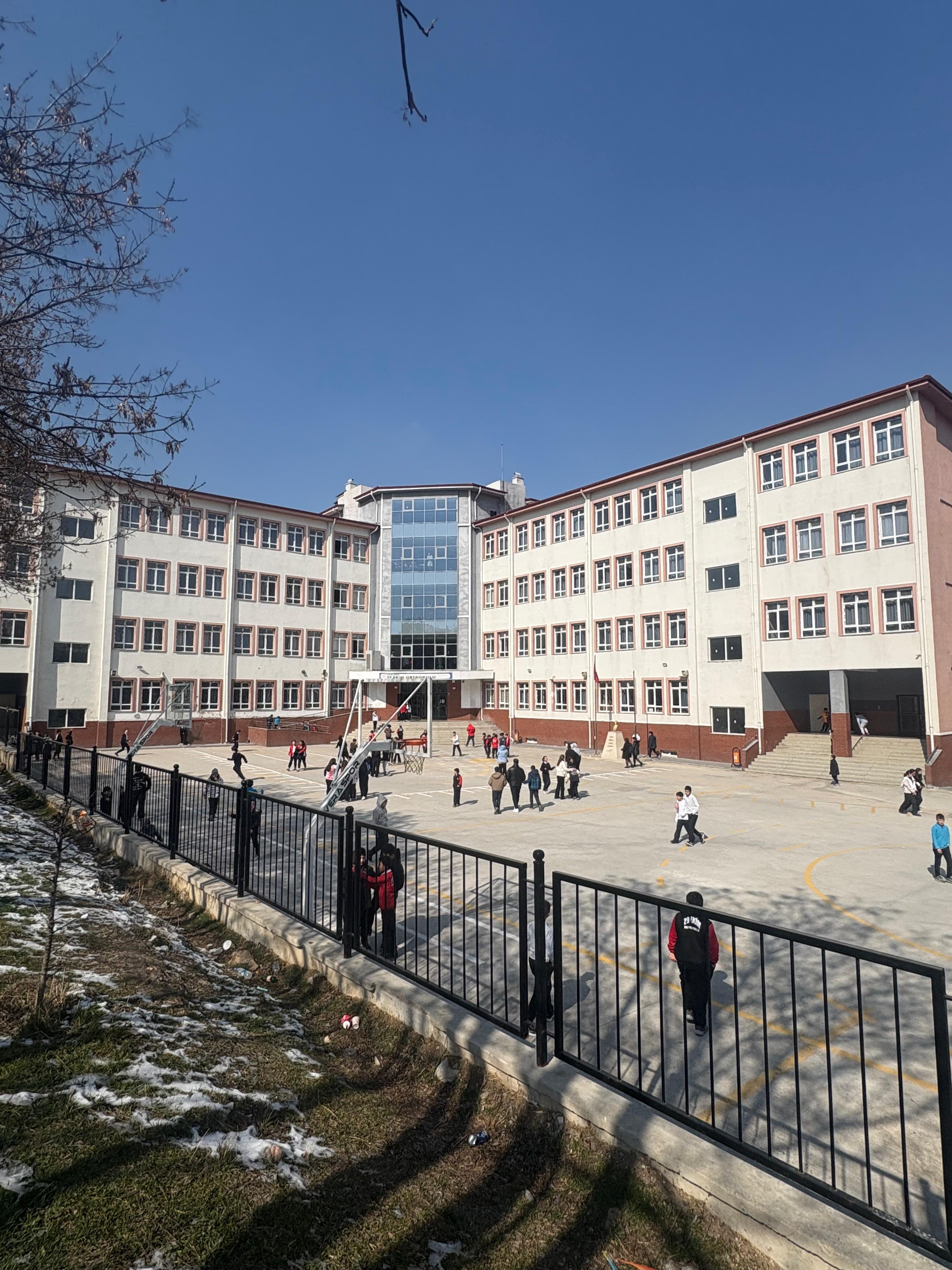 29 Ekim Orta Okulu